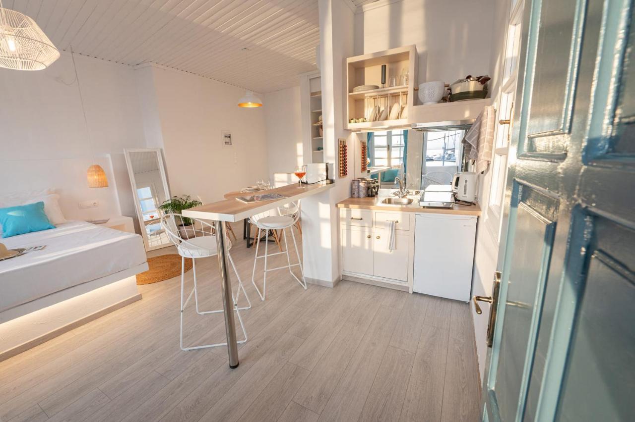 The White Rose Apartment Πόρος Εξωτερικό φωτογραφία