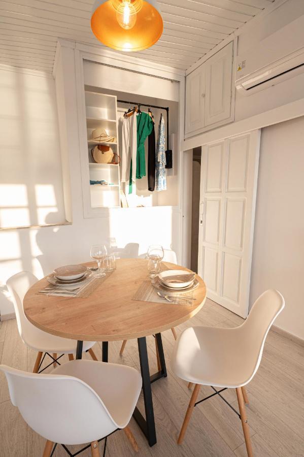 The White Rose Apartment Πόρος Εξωτερικό φωτογραφία