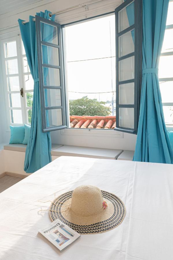 The White Rose Apartment Πόρος Εξωτερικό φωτογραφία